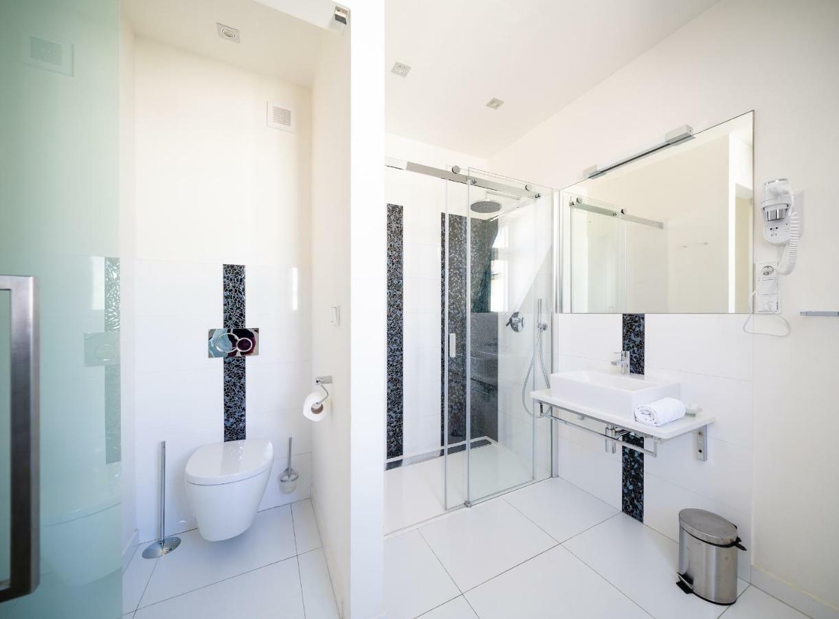 Luxurious Woodrow Wilson Apt In Prague Centre Exteriör bild