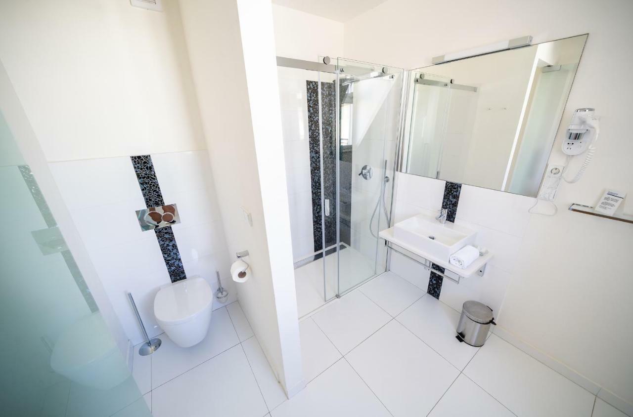 Luxurious Woodrow Wilson Apt In Prague Centre Exteriör bild